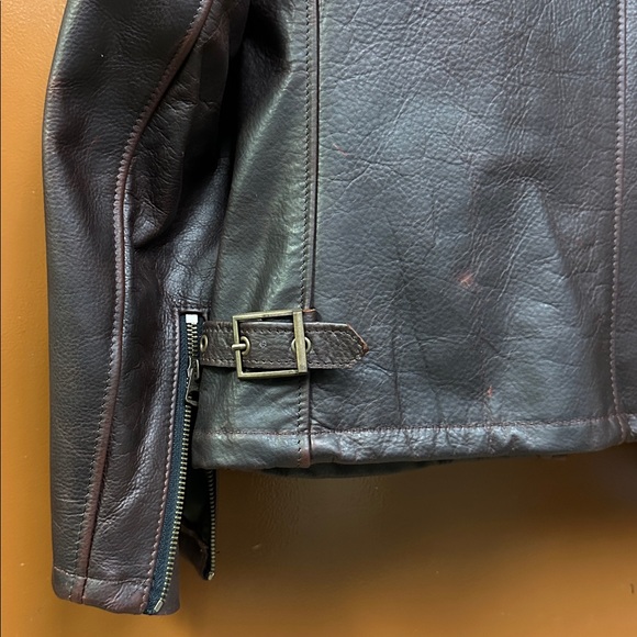 Schott NYC Waxy Cowhide Leather Mechanics
Jacket Size Medium - Picture 11 of 11